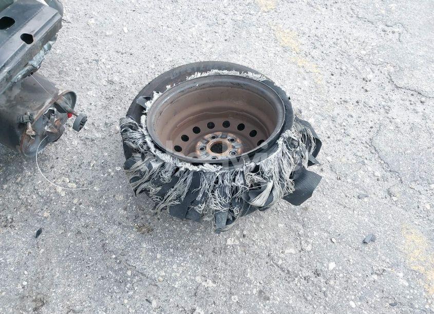 Photo 12 of 2002 Toyota Camry LE (VIN 4T1BE32K52U522558)