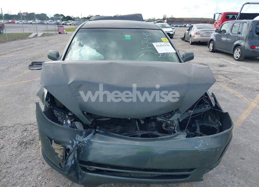 Photo 13 of 2002 Toyota Camry LE (VIN 4T1BE32K52U522558)