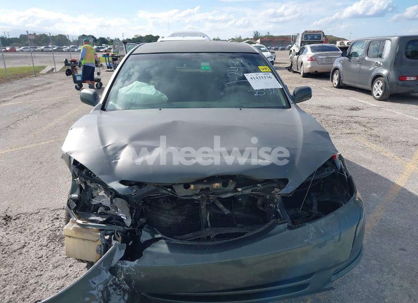 Photo 6 of 2002 Toyota Camry LE (VIN 4T1BE32K52U522558)