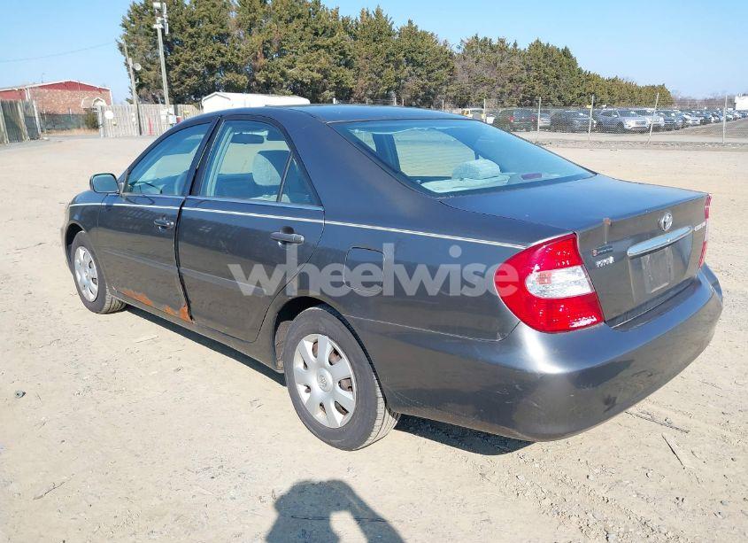 Photo 3 of 2002 Toyota Camry LE (VIN 4T1BE32K52U538601)