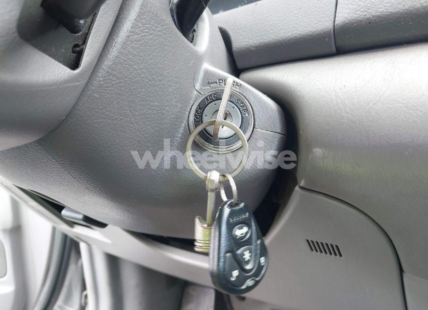 Photo 11 of 2002 Toyota Camry LE (VIN 4T1BE32K52U542020)