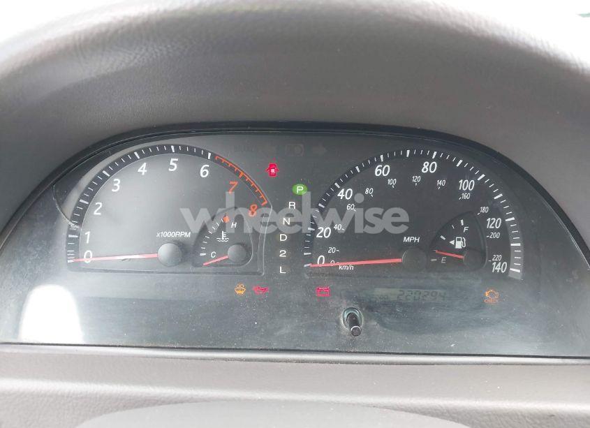 Photo 7 of 2002 Toyota Camry LE (VIN 4T1BE32K52U542020)