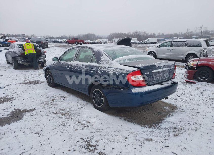 Photo 3 of 2002 Toyota Camry LE (VIN 4T1BE32K52U583991)