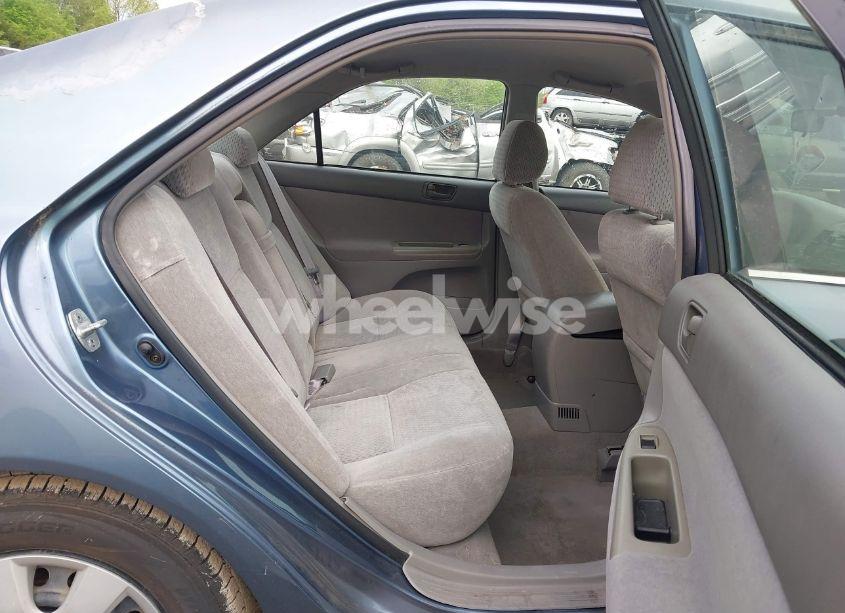 Photo 8 of 2002 Toyota Camry LE (VIN 4T1BE32K52U594800)