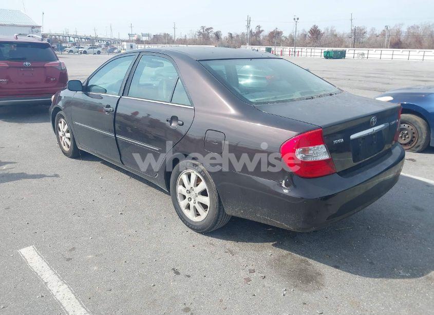 Photo 3 of 2002 Toyota Camry XLE (VIN 4T1BE32K52U609926)