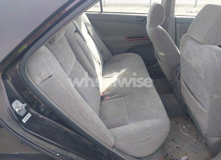 Photo 8 of 2002 Toyota Camry XLE (VIN 4T1BE32K52U609926)