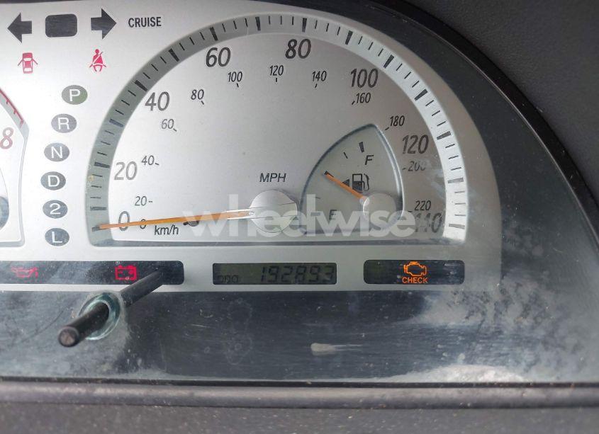 Photo 7 of 2002 Toyota Camry SE (VIN 4T1BE32K52U614799)