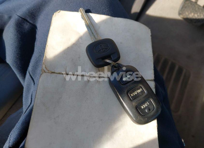 Photo 11 of 2002 Toyota Camry LE (VIN 4T1BE32K52U616147)