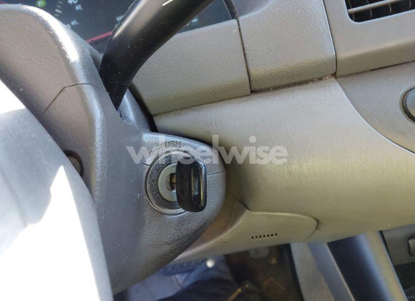 Photo 11 of 2003 Toyota Camry LE (VIN 4T1BE32K53U126003)