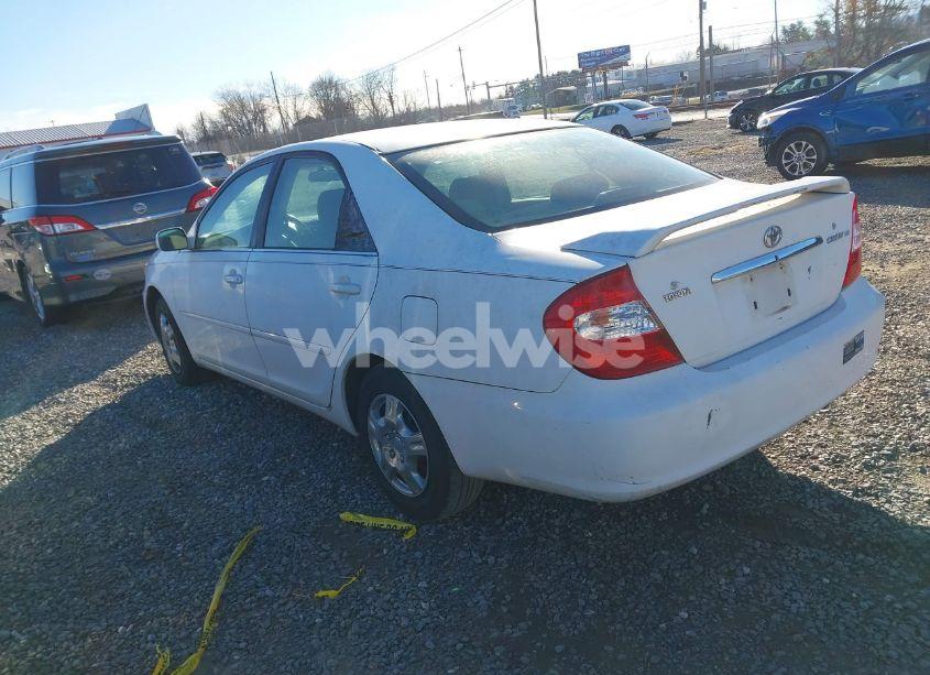 Photo 3 of 2003 Toyota Camry LE (VIN 4T1BE32K53U126003)