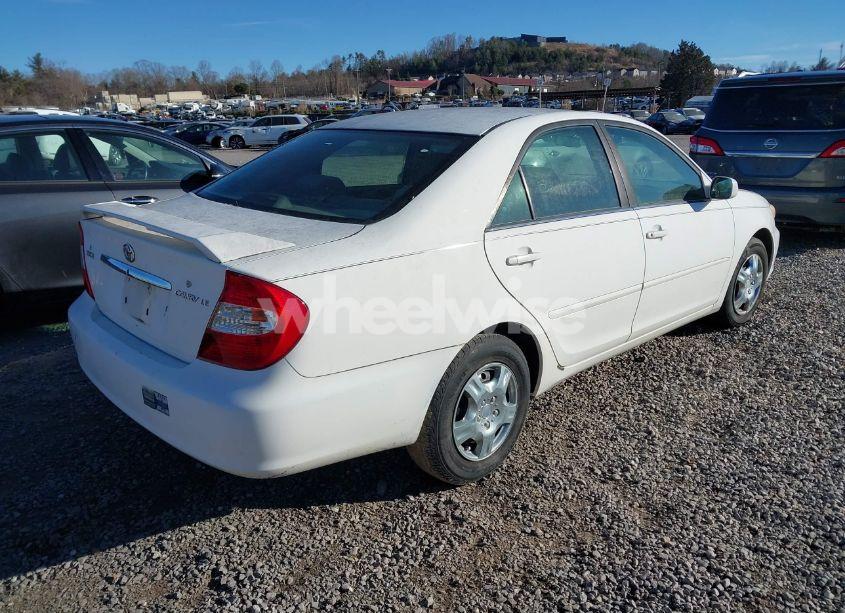 Photo 4 of 2003 Toyota Camry LE (VIN 4T1BE32K53U126003)