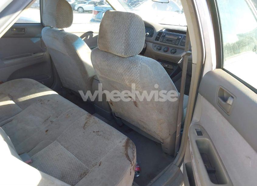 Photo 8 of 2003 Toyota Camry LE (VIN 4T1BE32K53U126003)