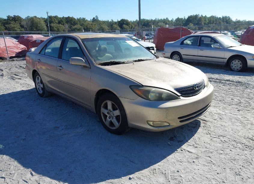 2003 Toyota Camry SE (VIN 4T1BE32K53U145862) main photo
