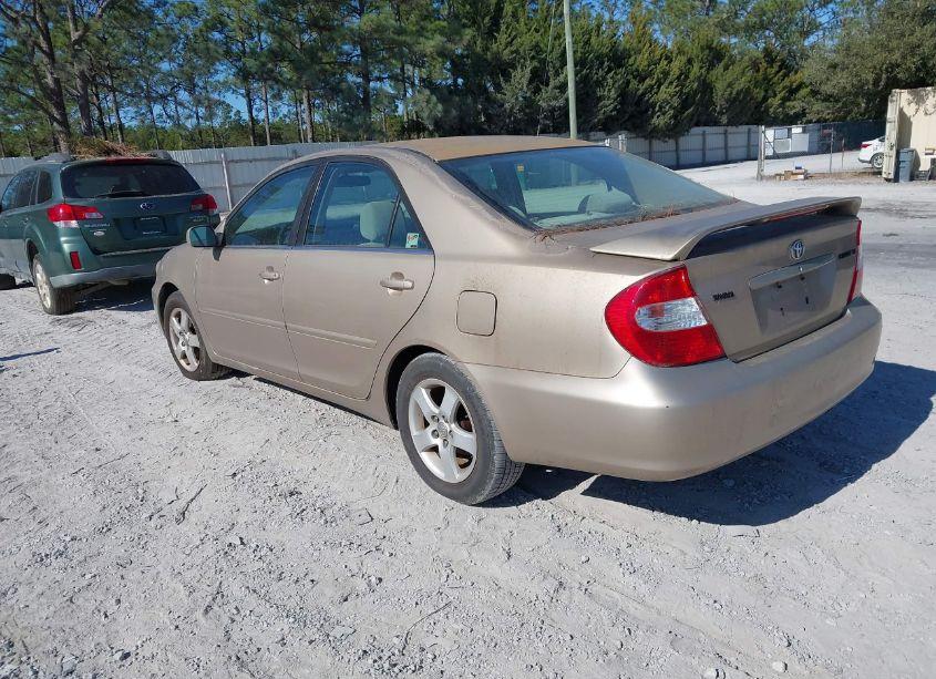 Photo 3 of 2003 Toyota Camry SE (VIN 4T1BE32K53U145862)