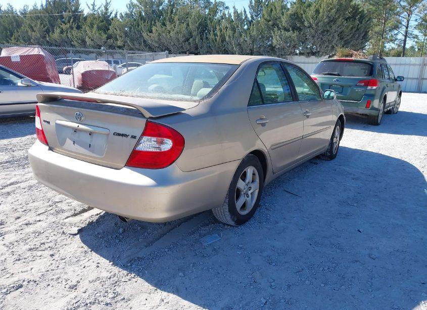 Photo 4 of 2003 Toyota Camry SE (VIN 4T1BE32K53U145862)