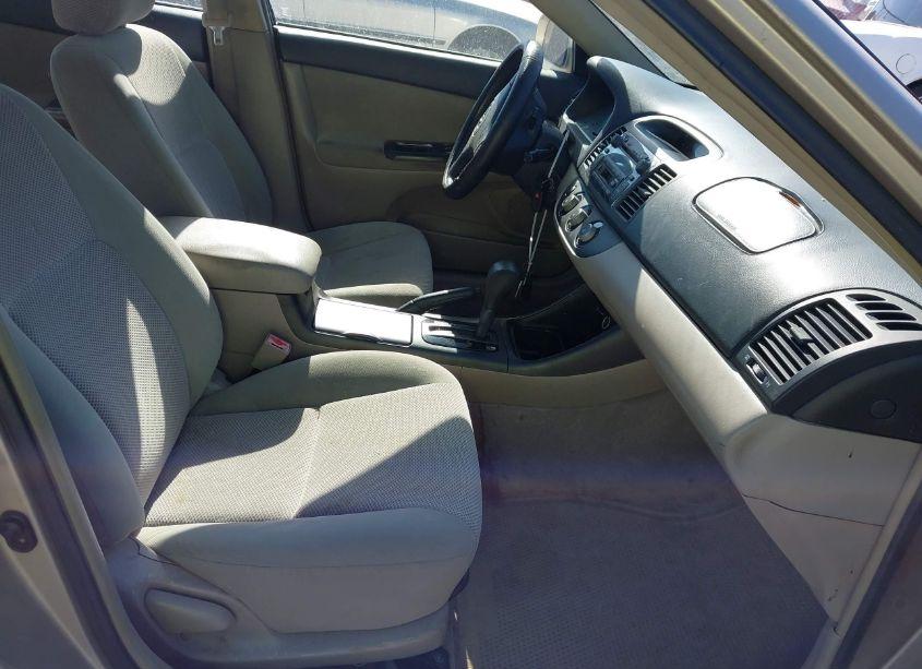 Photo 5 of 2003 Toyota Camry SE (VIN 4T1BE32K53U145862)