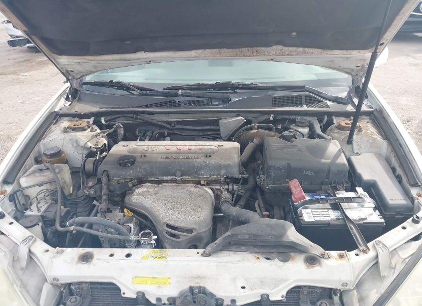 Photo 10 of 2003 Toyota Camry XLE (VIN 4T1BE32K53U170938)