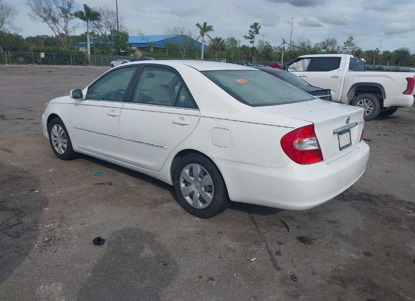 Photo 3 of 2003 Toyota Camry XLE (VIN 4T1BE32K53U170938)