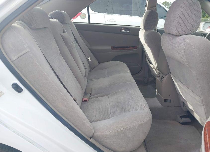 Photo 8 of 2003 Toyota Camry XLE (VIN 4T1BE32K53U170938)