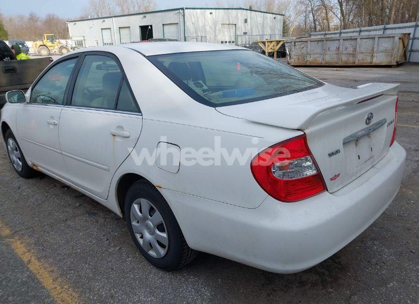 Photo 3 of 2003 Toyota Camry LE (VIN 4T1BE32K53U171619)