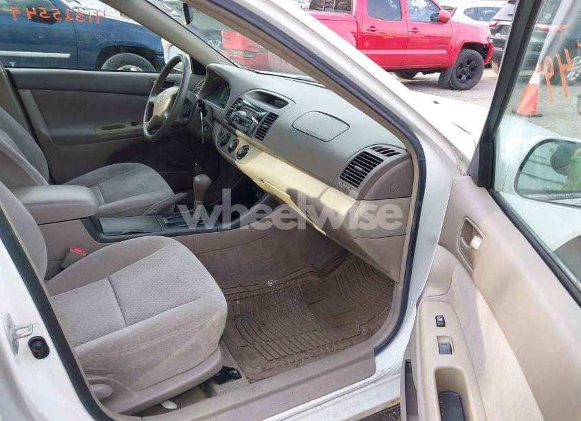 Photo 5 of 2003 Toyota Camry LE (VIN 4T1BE32K53U171619)