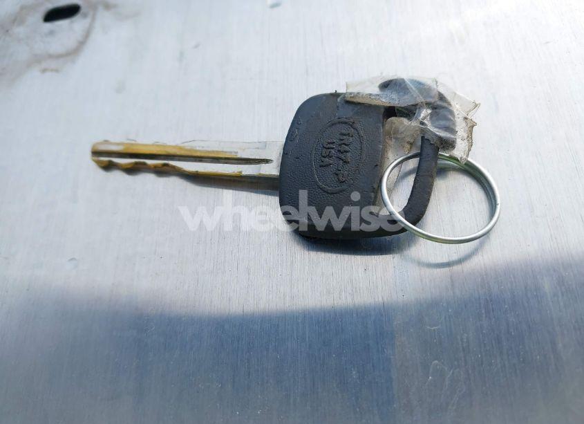 Photo 11 of 2003 Toyota Camry LE/SE/XLE (VIN 4T1BE32K53U195998)