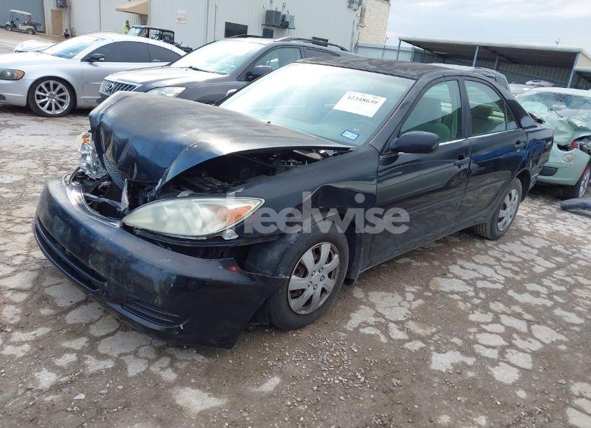 Photo 2 of 2003 Toyota Camry LE/SE/XLE (VIN 4T1BE32K53U195998)