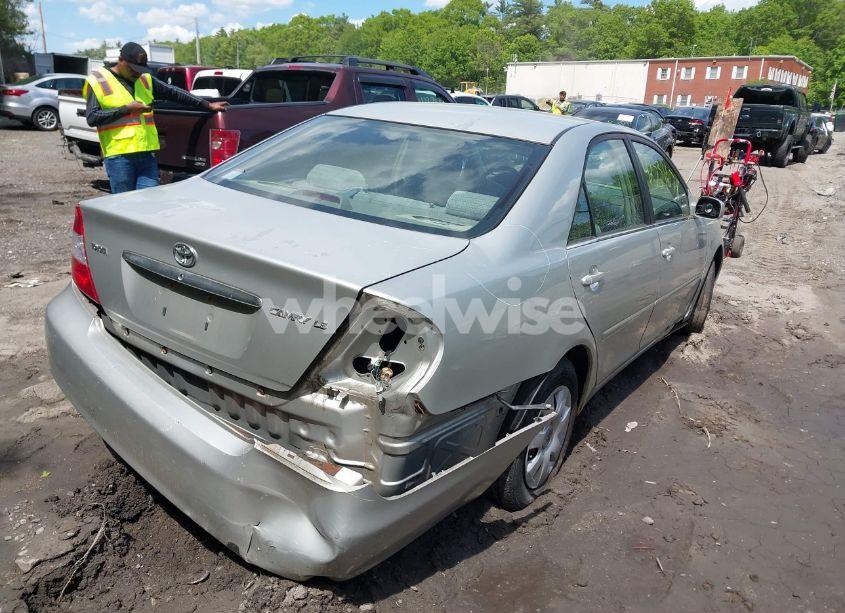 Photo 4 of 2003 Toyota Camry LE (VIN 4T1BE32K53U203176)