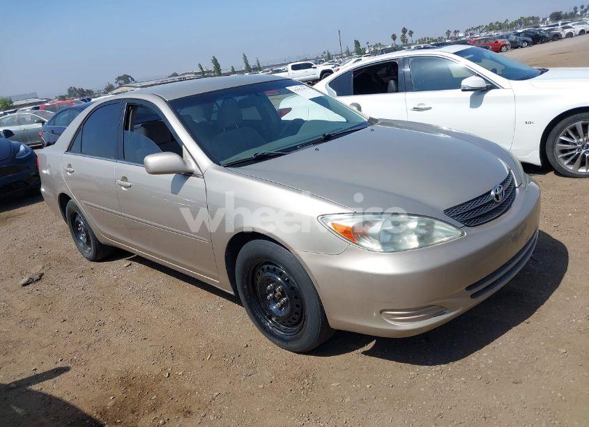 2003 Toyota Camry LE (VIN 4T1BE32K53U215327) main photo