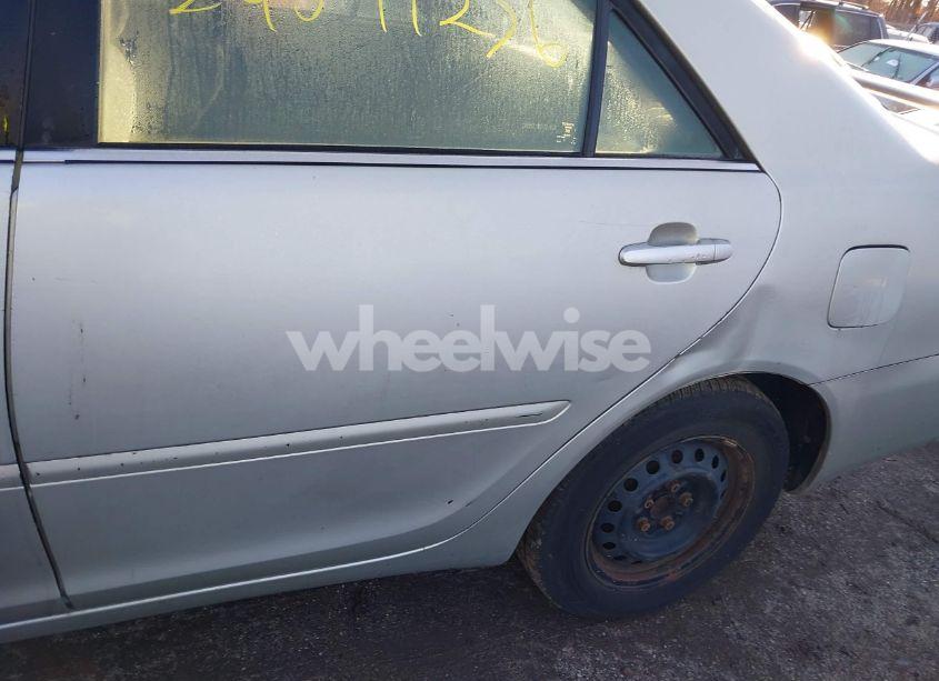 Photo 6 of 2003 Toyota Camry LE (VIN 4T1BE32K53U237943)