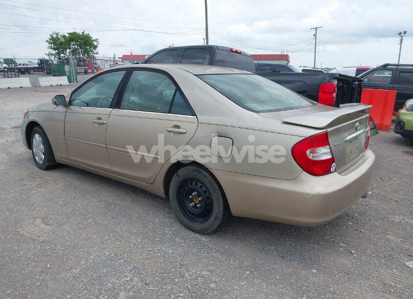 Photo 3 of 2003 Toyota Camry LE (VIN 4T1BE32K53U241944)