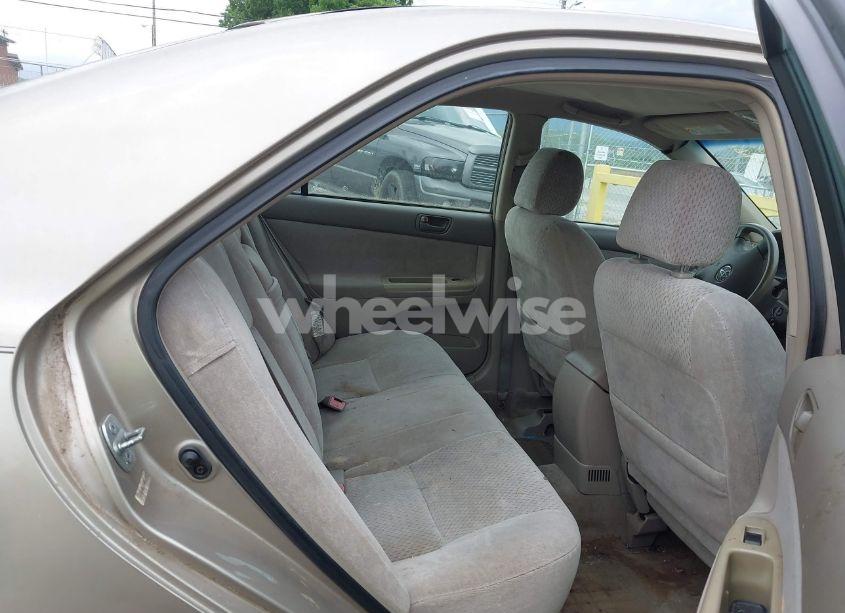 Photo 8 of 2003 Toyota Camry LE (VIN 4T1BE32K53U241944)