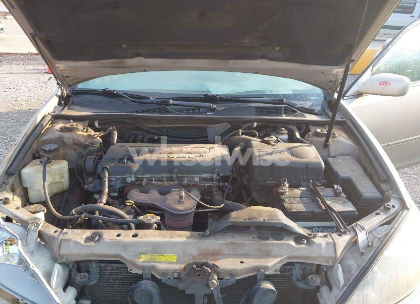 Photo 10 of 2003 Toyota Camry LE (VIN 4T1BE32K53U245928)