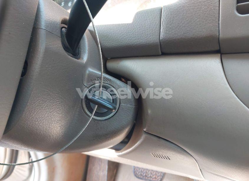 Photo 11 of 2003 Toyota Camry LE (VIN 4T1BE32K53U245928)