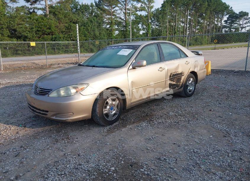 Photo 2 of 2003 Toyota Camry LE (VIN 4T1BE32K53U245928)