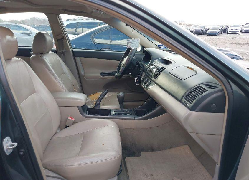 Photo 5 of 2003 Toyota Camry SE (VIN 4T1BE32K53U668556)