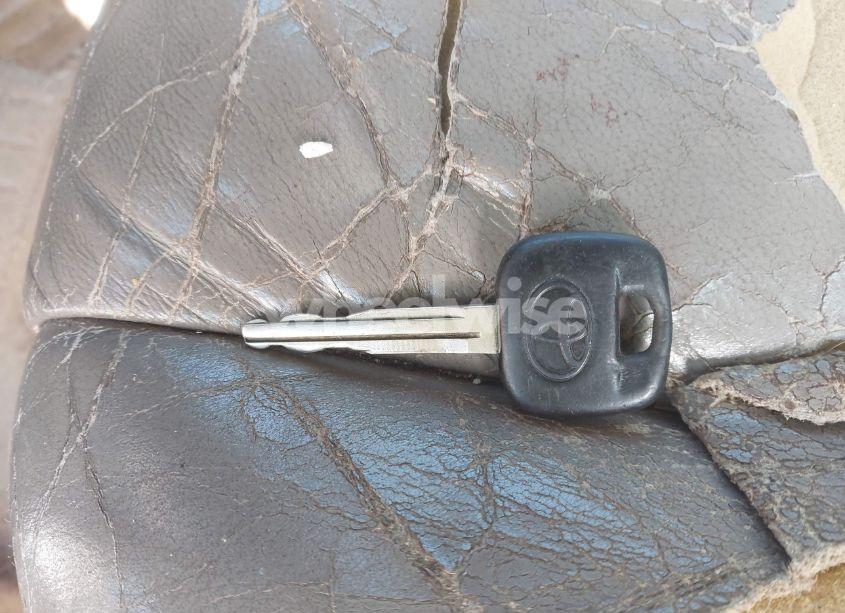 Photo 11 of 2003 Toyota Camry LE (VIN 4T1BE32K53U674485)