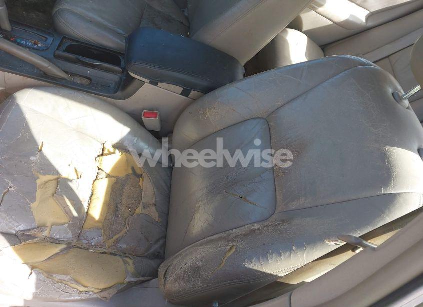 Photo 15 of 2003 Toyota Camry LE (VIN 4T1BE32K53U674485)