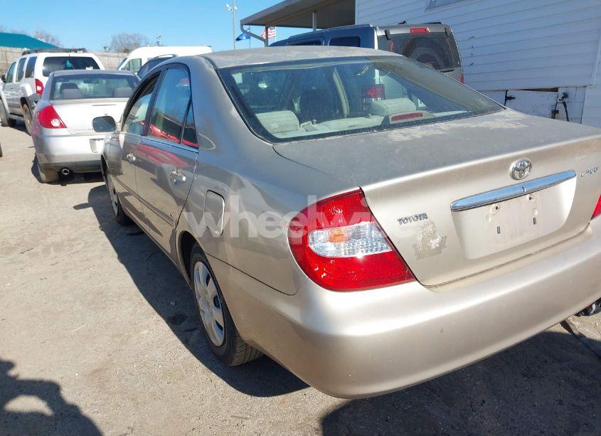 Photo 3 of 2003 Toyota Camry LE (VIN 4T1BE32K53U681629)