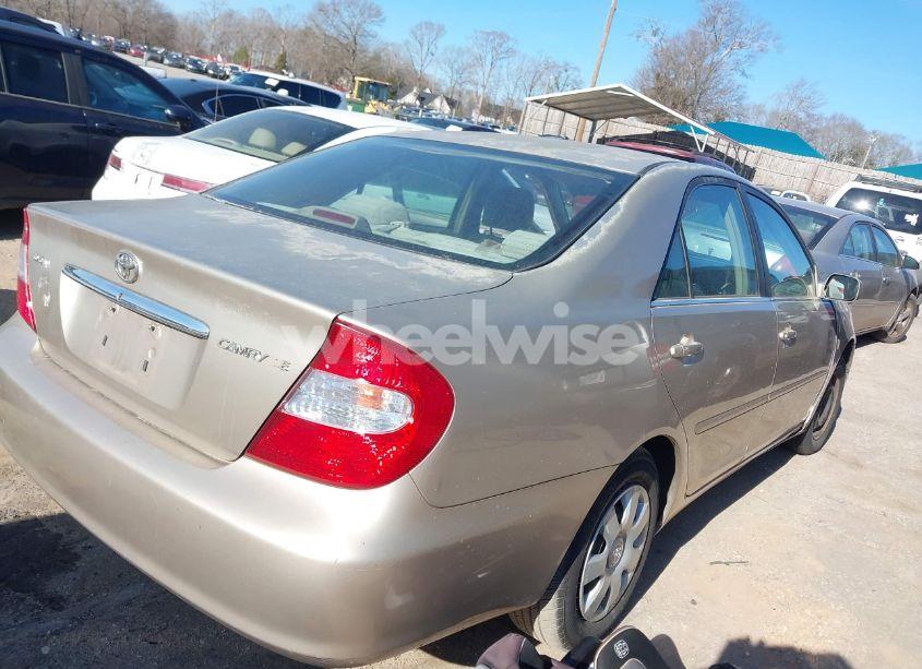 Photo 4 of 2003 Toyota Camry LE (VIN 4T1BE32K53U681629)