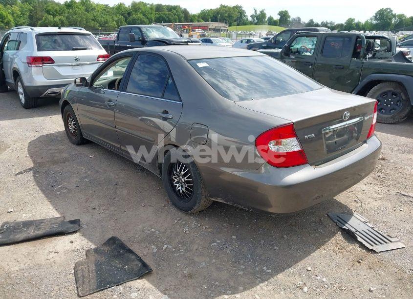 Photo 3 of 2003 Toyota Camry LE/SE/XLE (VIN 4T1BE32K53U723149)