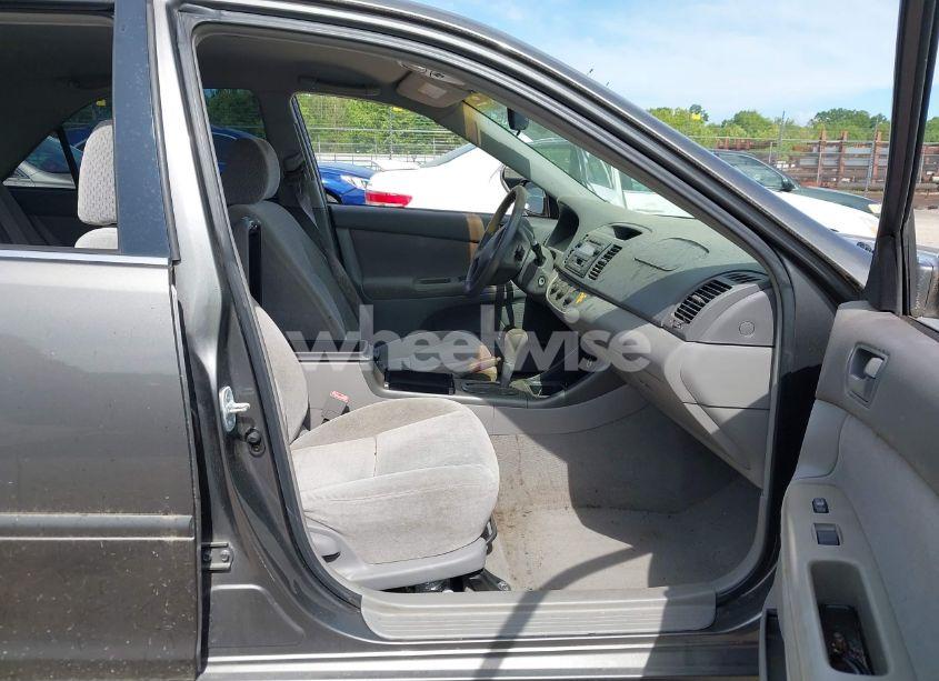 Photo 5 of 2003 Toyota Camry LE/SE/XLE (VIN 4T1BE32K53U723149)