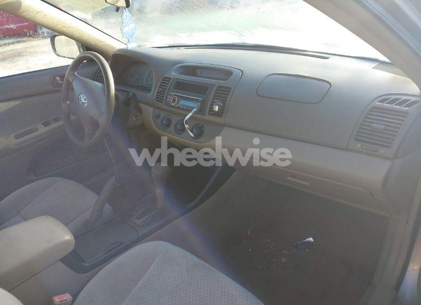 Photo 5 of 2003 Toyota Camry LE (VIN 4T1BE32K53U738296)