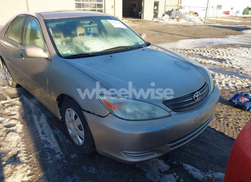 Photo 6 of 2003 Toyota Camry LE (VIN 4T1BE32K53U738296)