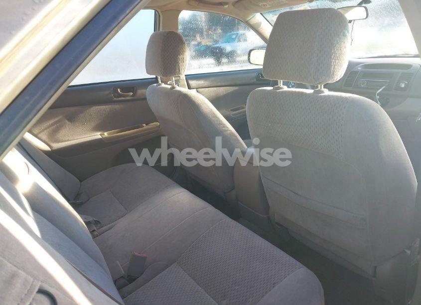 Photo 8 of 2003 Toyota Camry LE (VIN 4T1BE32K53U738296)