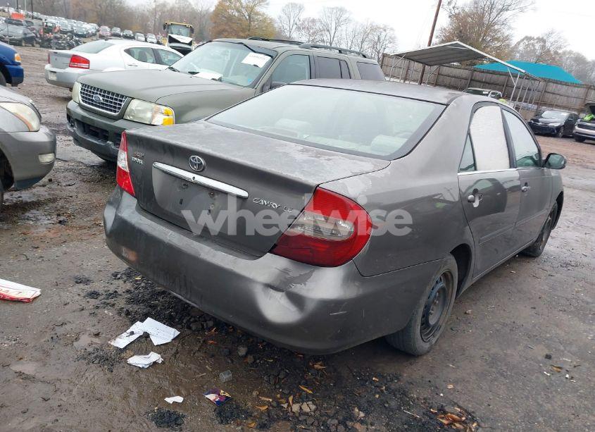 Photo 4 of 2003 Toyota Camry LE (VIN 4T1BE32K53U740033)