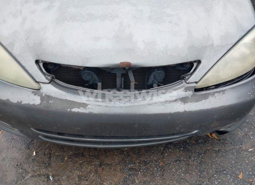 Photo 6 of 2003 Toyota Camry LE (VIN 4T1BE32K53U740033)