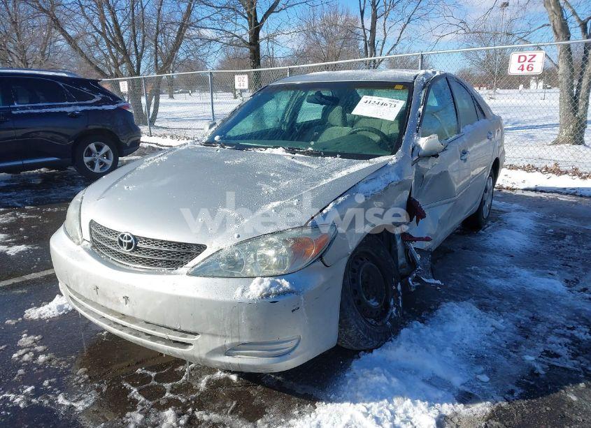 Photo 2 of 2003 Toyota Camry LE (VIN 4T1BE32K53U763876)