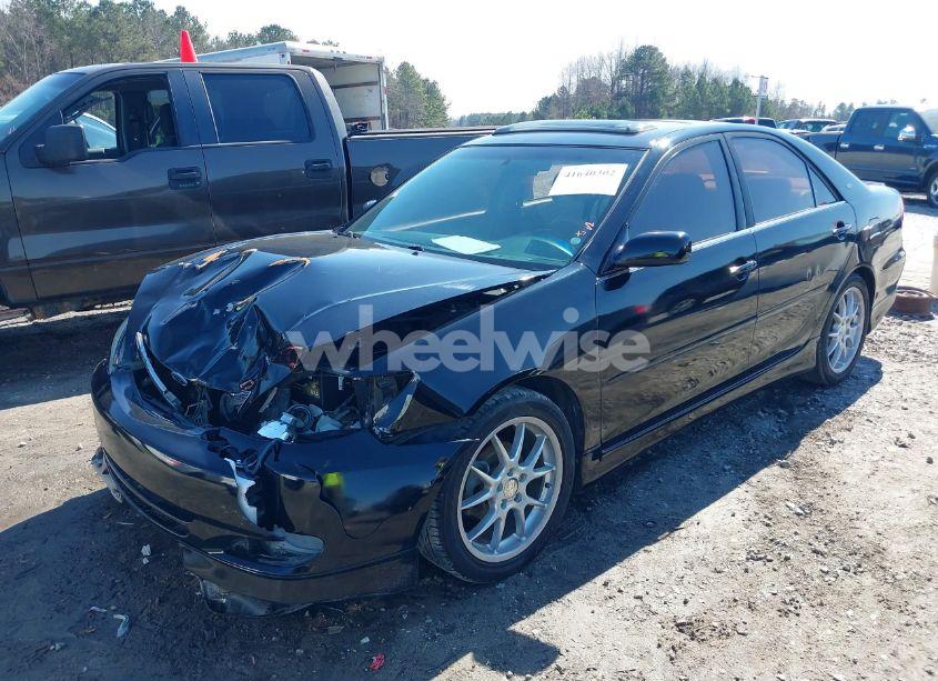 Photo 2 of 2004 Toyota Camry SE (VIN 4T1BE32K54U267641)