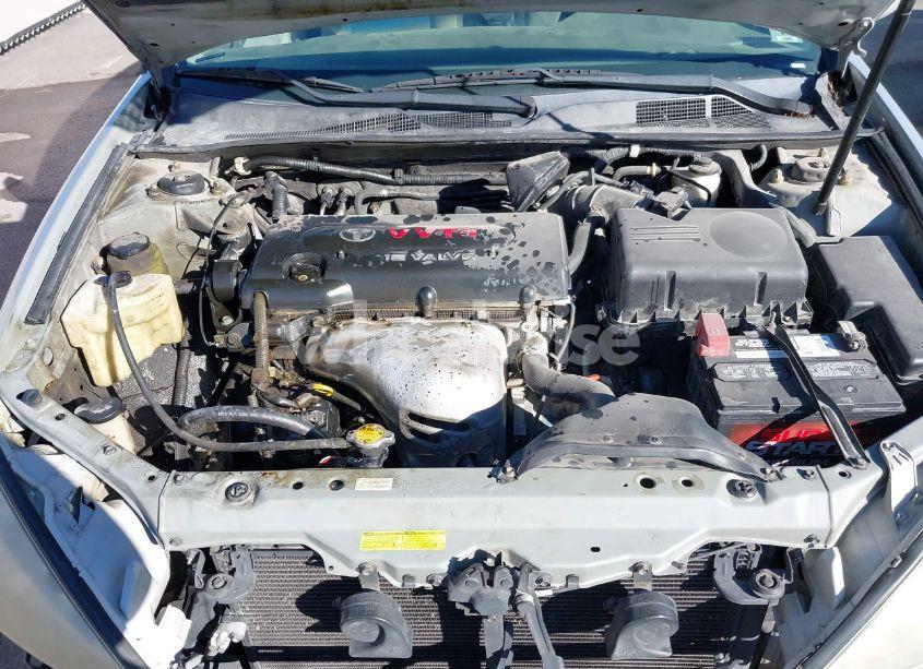 Photo 10 of 2004 Toyota Camry LE (VIN 4T1BE32K54U333072)